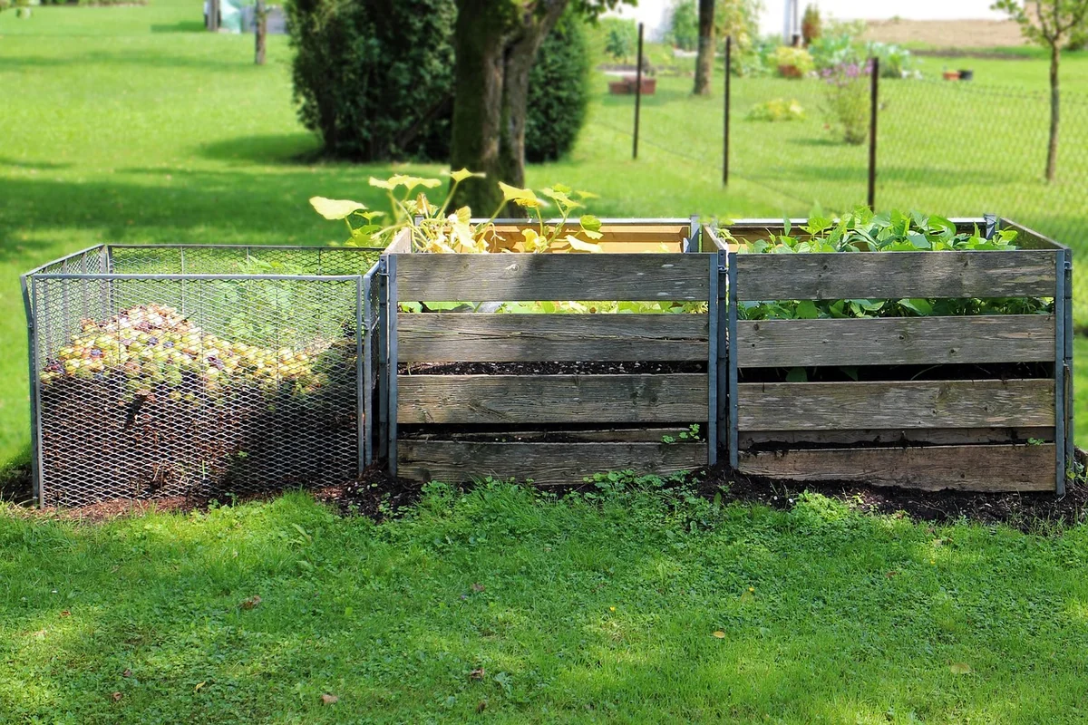 Comment fabriquer un composteur en bois pour petit jardin en 2026